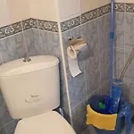 Alex S Nádherným Panoramatickým Výhledem Na Moře