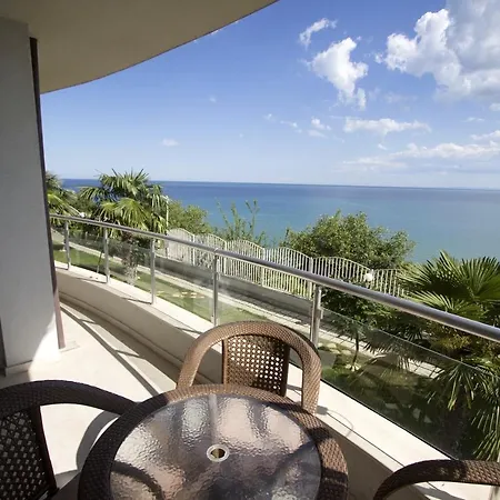 Alex S Nádherným Panoramatickým Výhledem Na Moře * Sveti Vlas