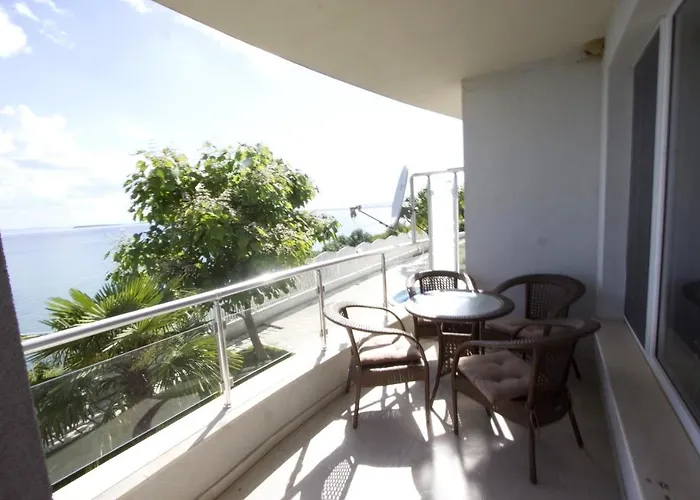 Alex S Nádherným Panoramatickým Výhledem Na Moře Apartamento *