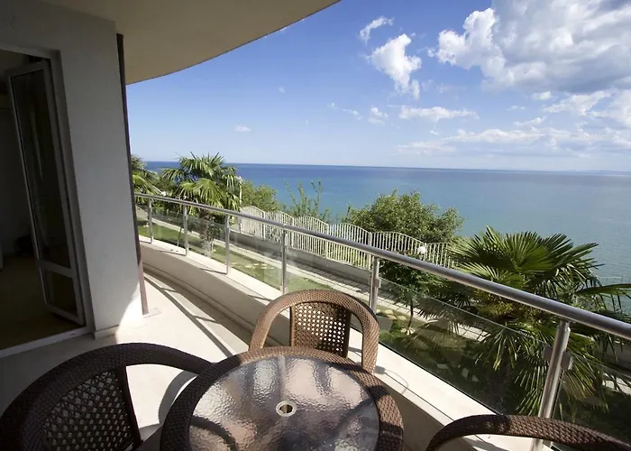 Alex S Nádherným Panoramatickým Výhledem Na Moře * Sveti Vlas